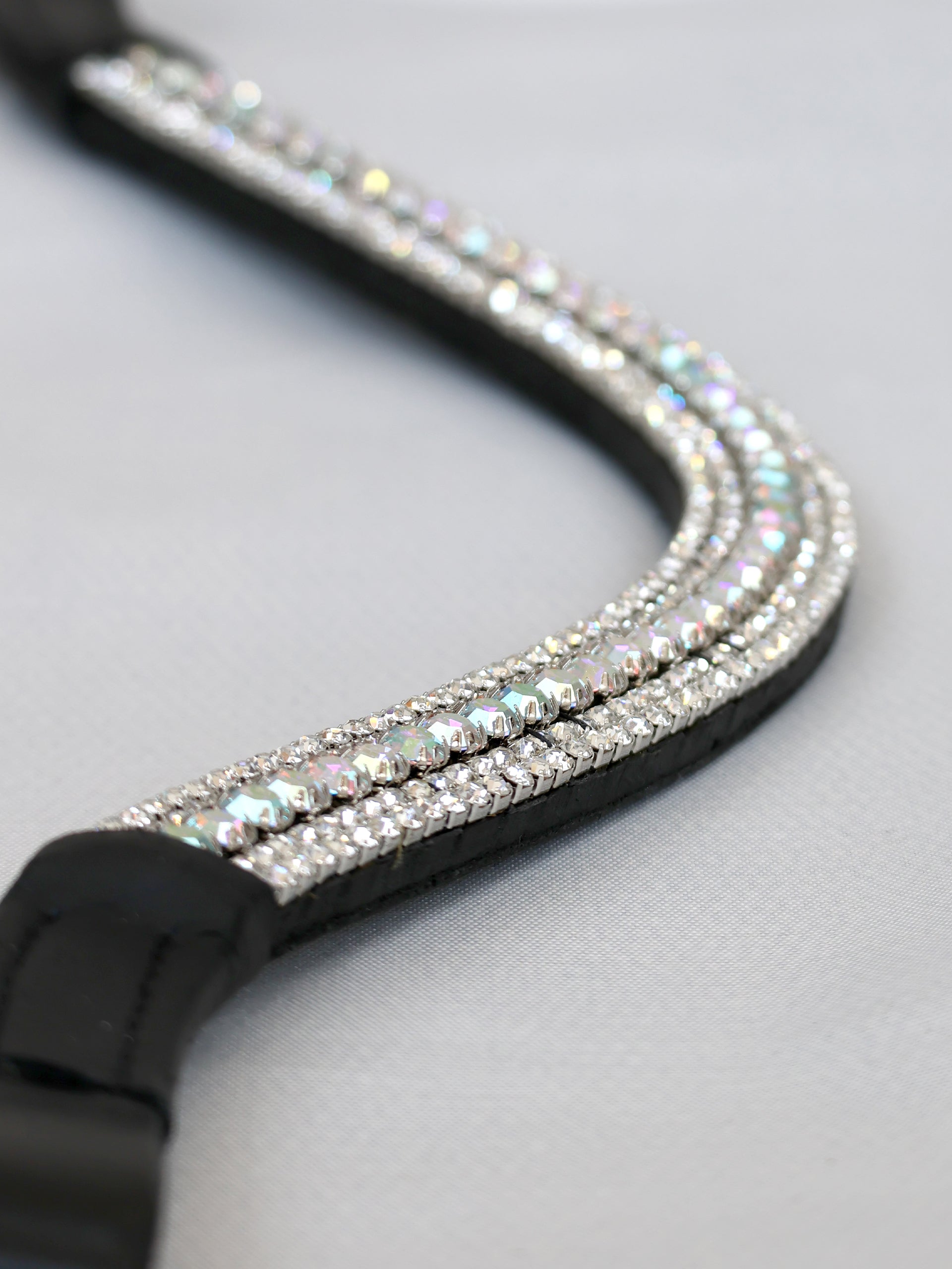 Browband- Silver Crystal V Shape in Black Leather